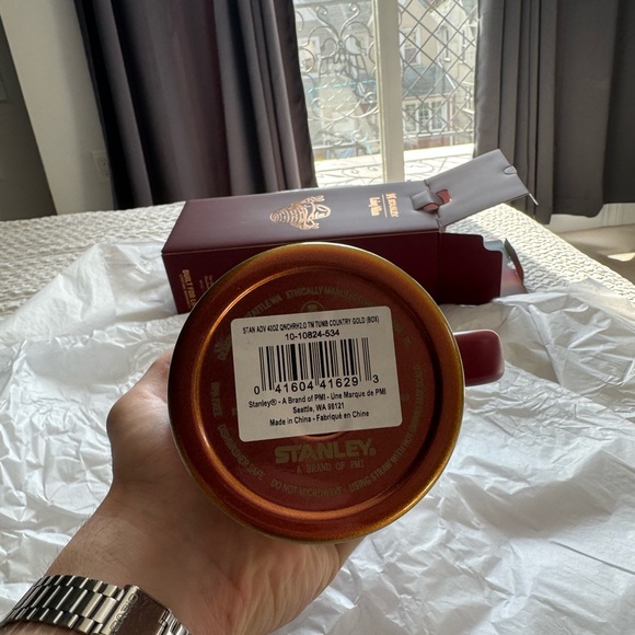 Stanley X Lainey Wilson “Country Gold” limited edition Quencher H2.0 tumbler - Picture 5 of 8